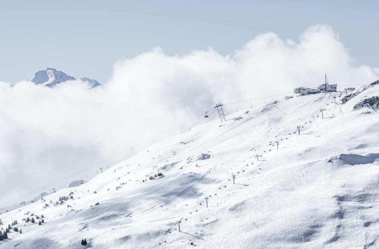 Laax Homes - Taviarna Laax 4,5 Buitenkant foto