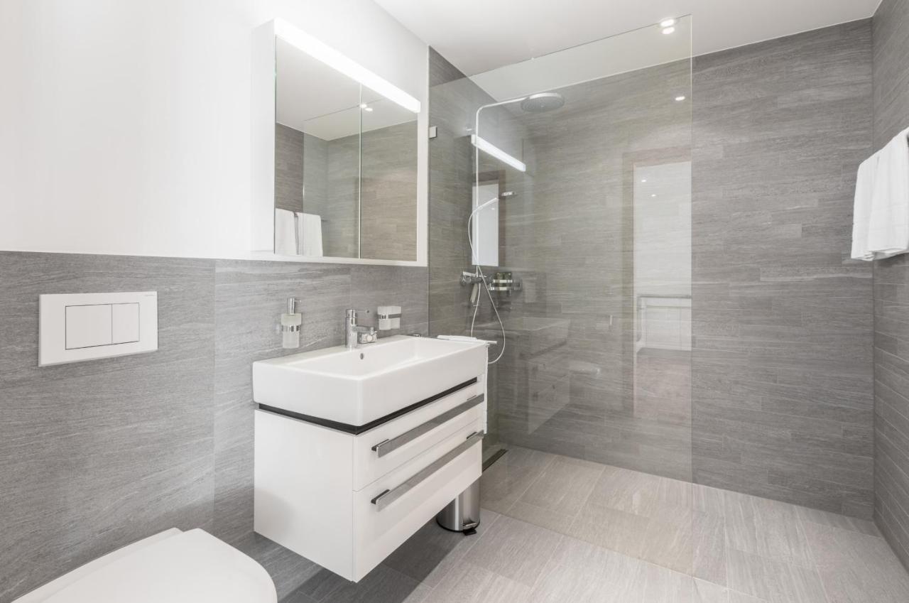 Laax Homes - Taviarna Laax 4,5 Buitenkant foto
